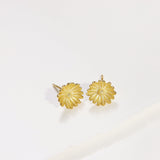 April Daisy Birth Flower Earring-daisy earring studs-EcoPhilia