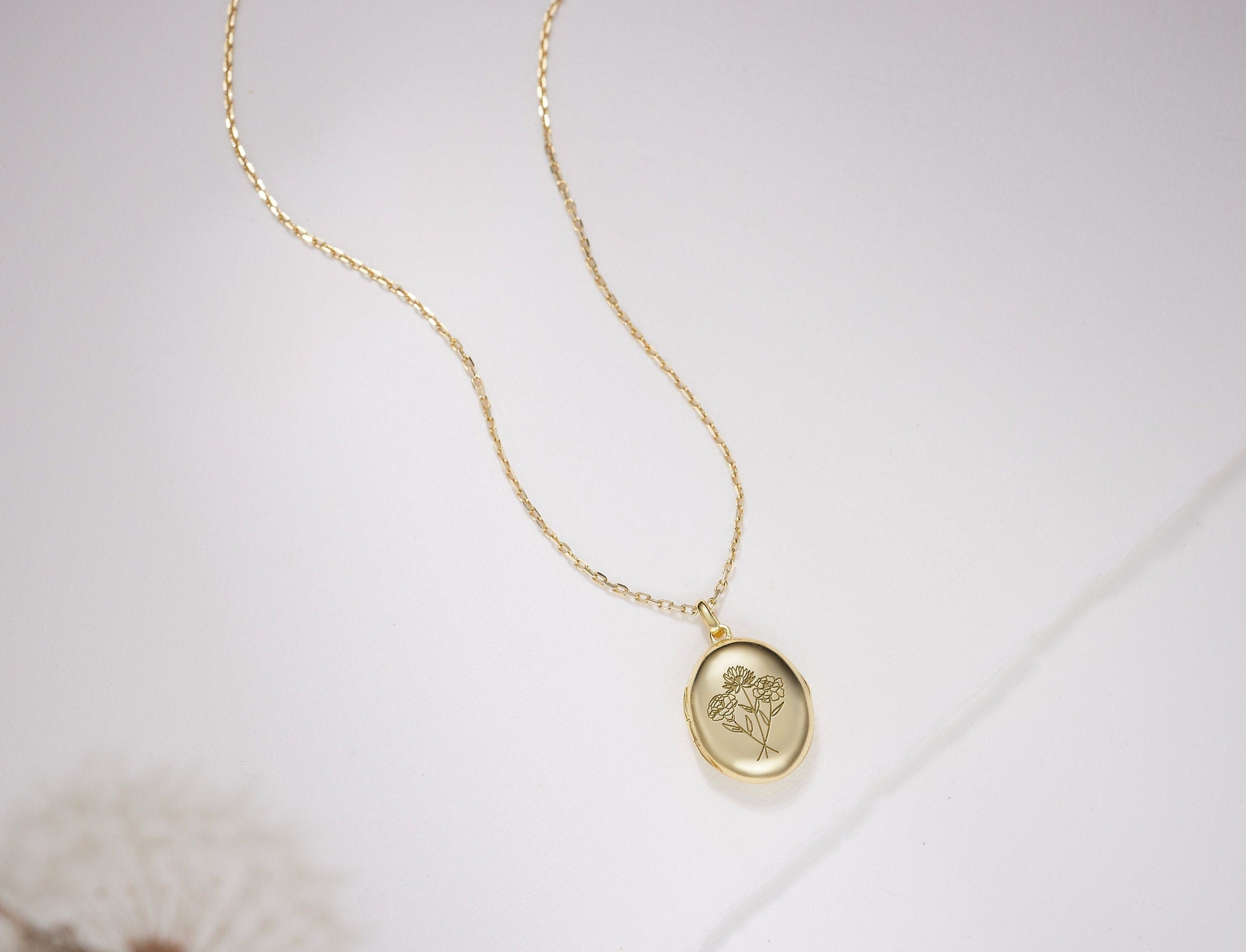 Birth Flower Engraved Locket Necklace-Birth Flower Engraved Locket Necklace-EcoPhilia