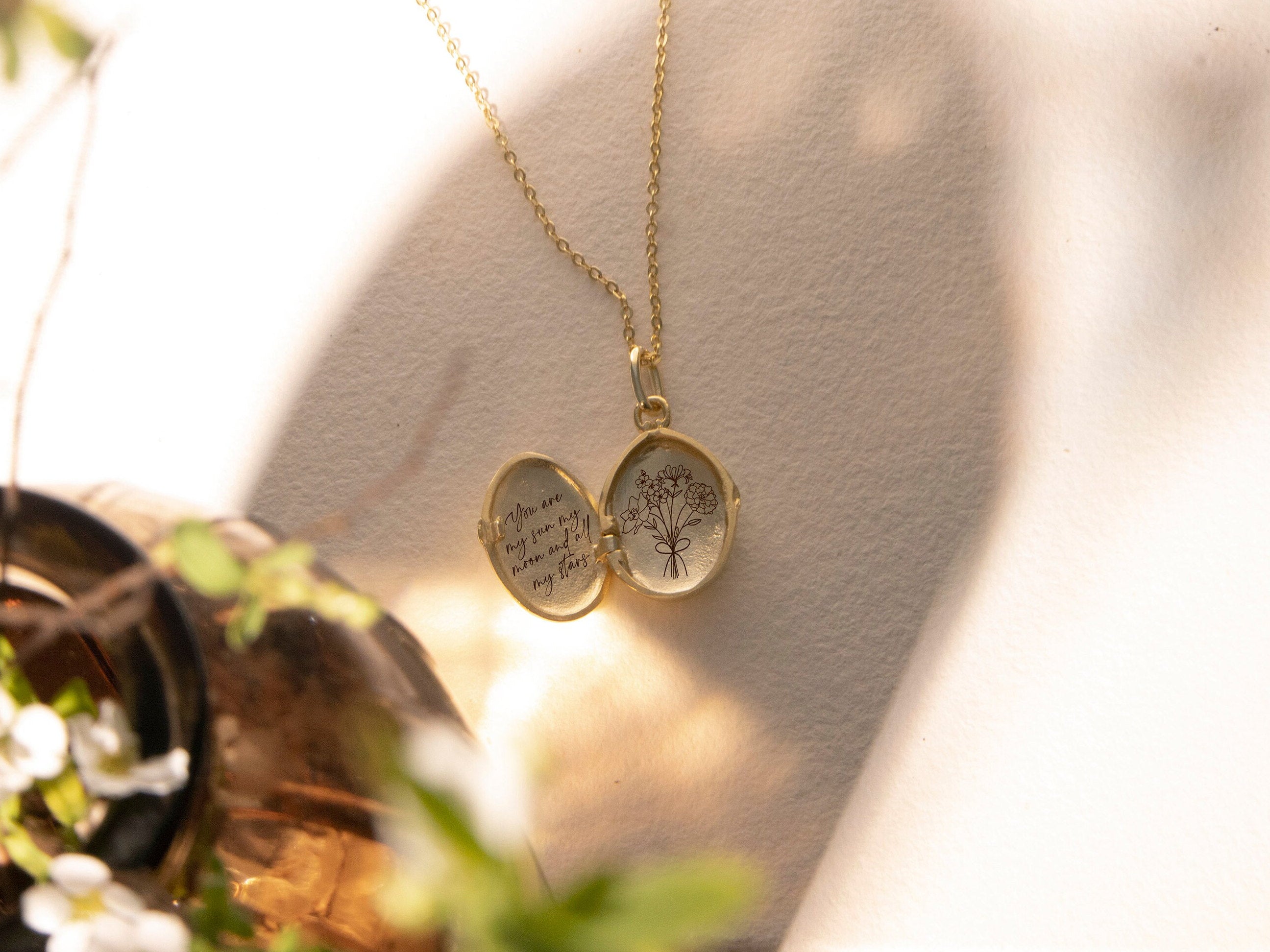 Birth flowers Bouquet Oval Locket-Jewelry > Necklaces > Lockets-EcoPhilia