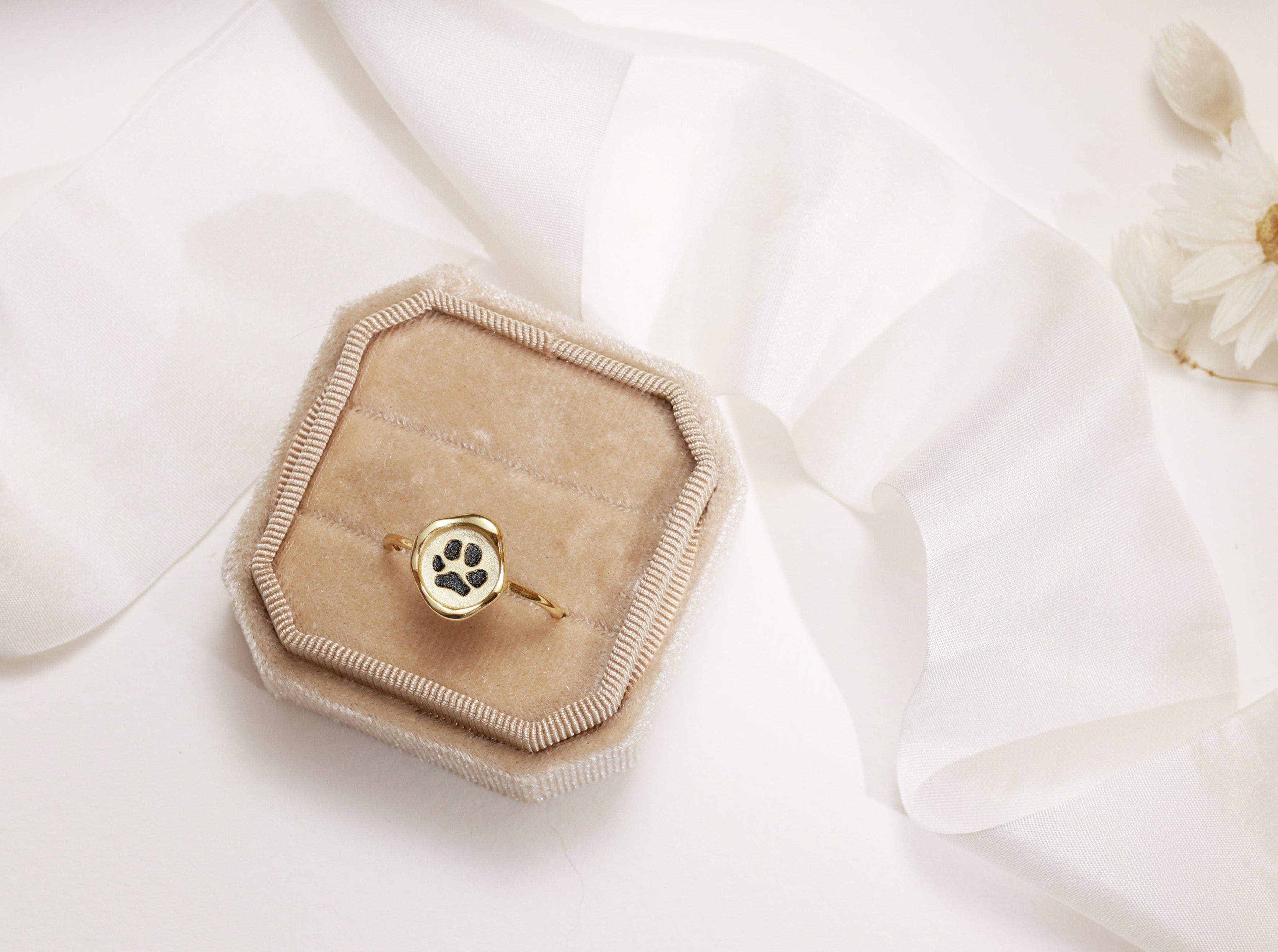 Dainty Paw Print Seal Wax Ring-Jewelry > Rings > Statement Rings-EcoPhilia