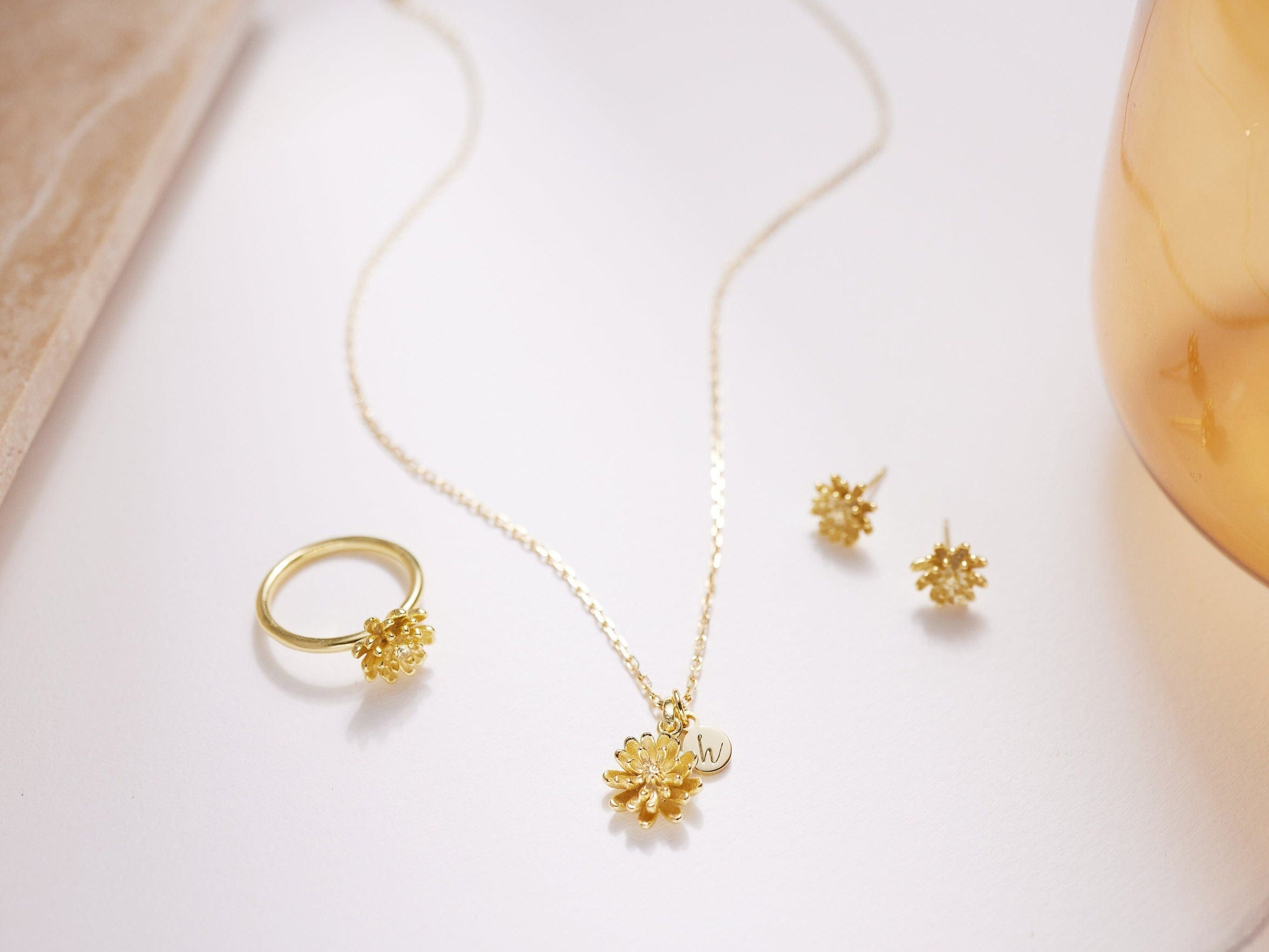 November Chrysanthemums Birth Flower Earring-chrysanthemum earring-EcoPhilia