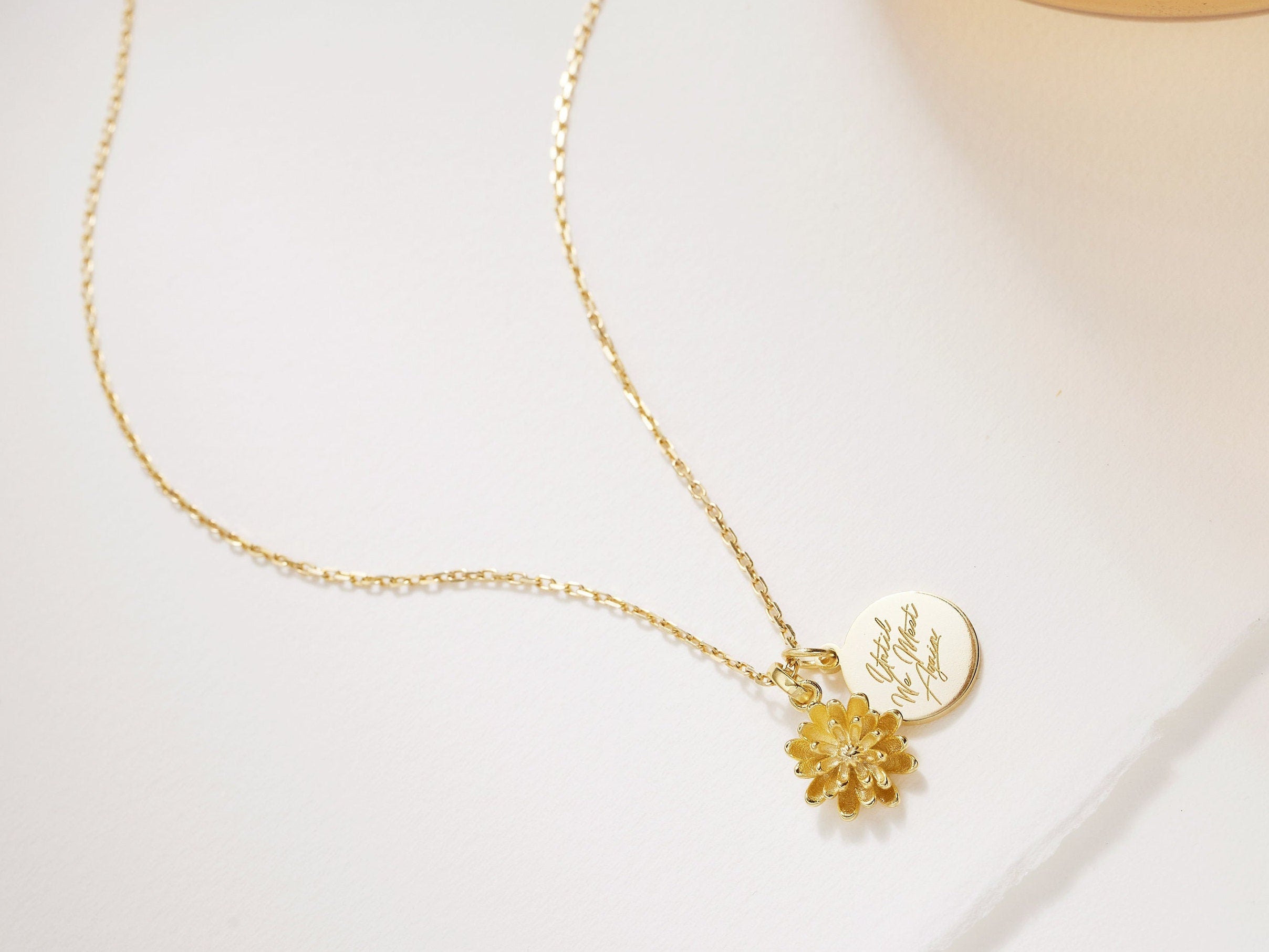 November Chrysanthemums Birth Flower Necklace-chrysanthemums necklace-EcoPhilia