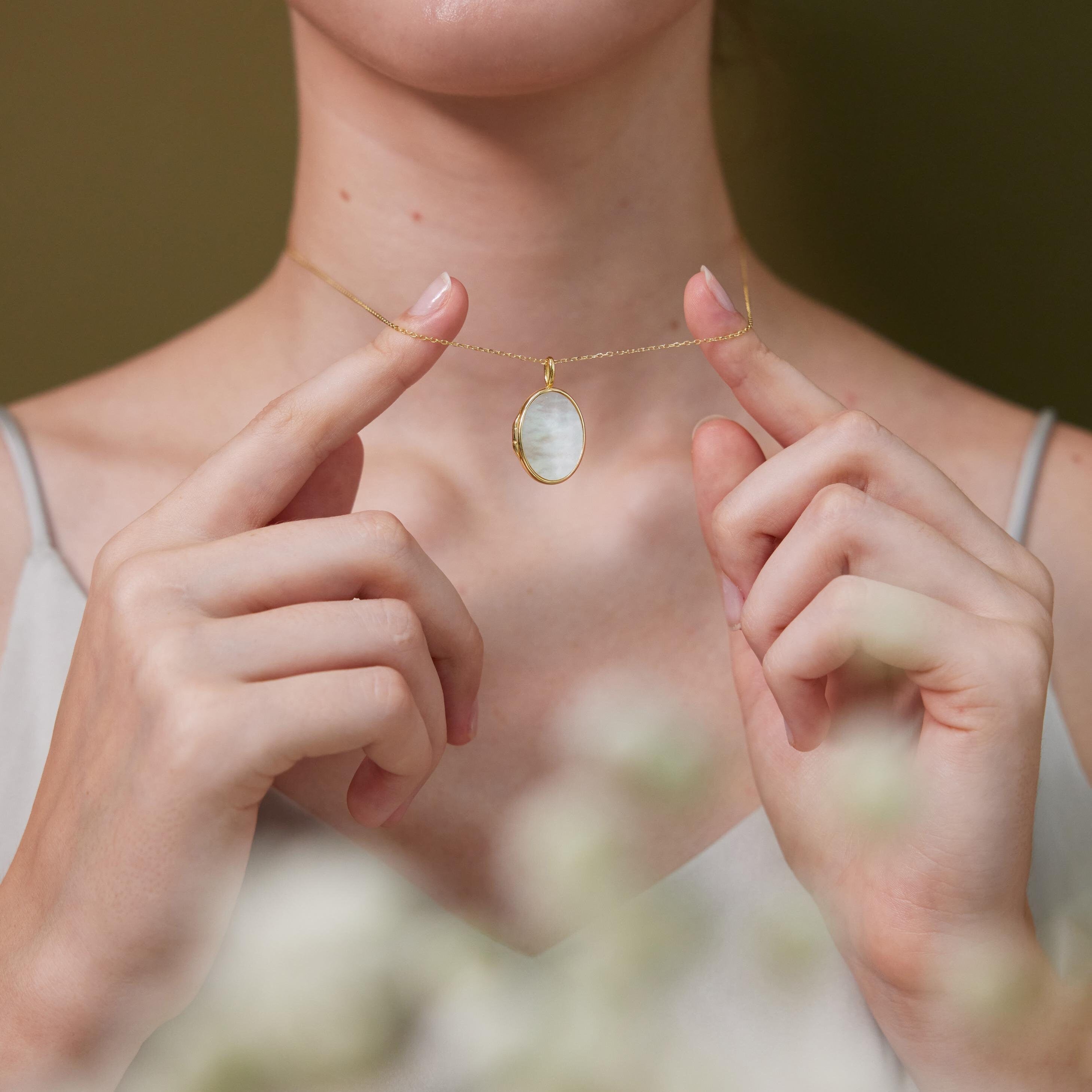 Oval Locket-Oval Locket Necklace-EcoPhilia